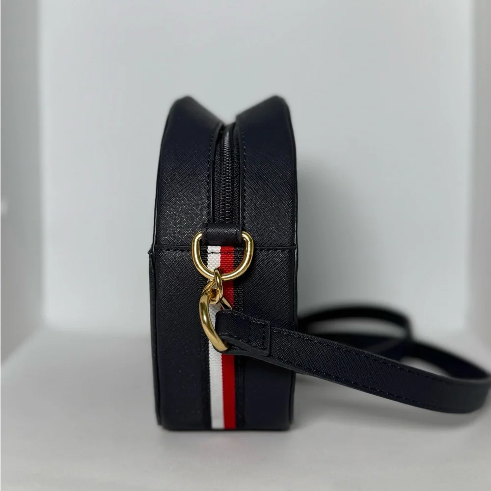 Tommy Hilfiger Joy II Canteen Crossbody Bag/ Navy - Picture 2 of 9